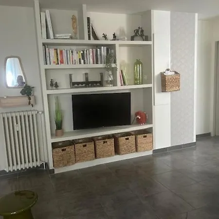 L De Cathy Apartment